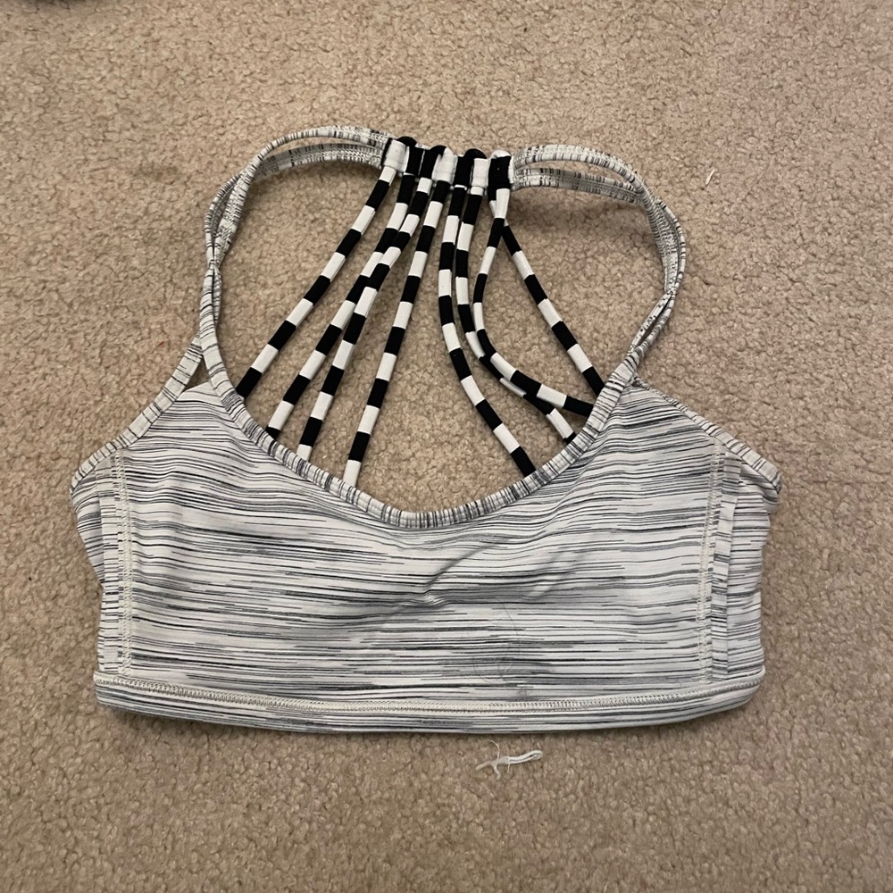 Lululemon sports bra